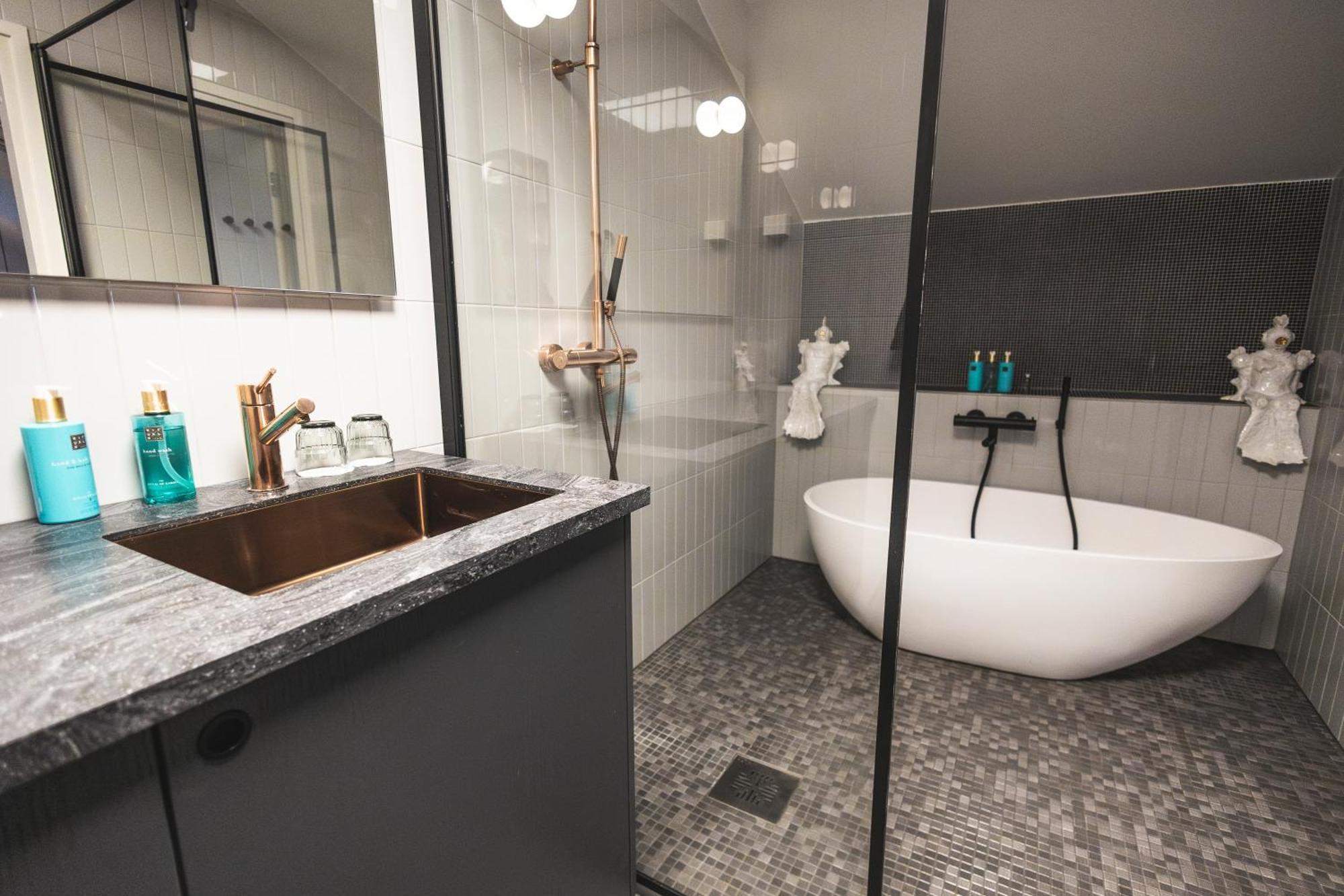Hotell The Folks Konepaja Helsingfors